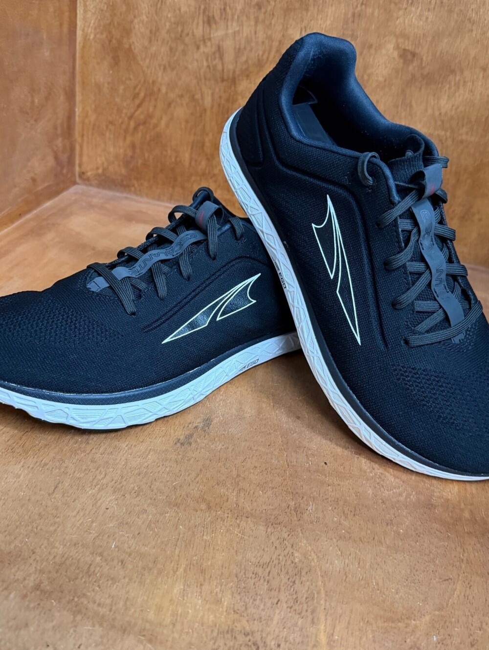 Altra Escalante 2 Road Running Shoes Mens Sz 10.5 Black ALM1933G000 *No Insoles